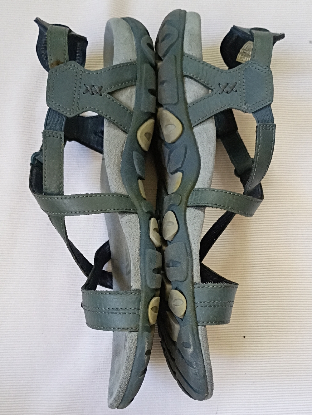 Merrell Gray Strappy Women's Sandal - Picture 4 of 8